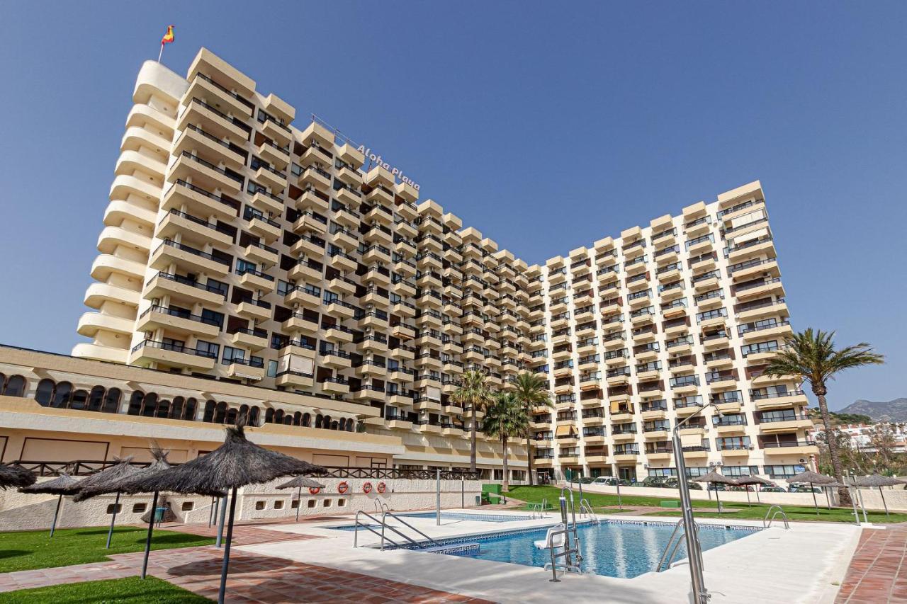 Beachfront With Spectacular Views And Swimming Pool Benalmádena Eksteriør bilde