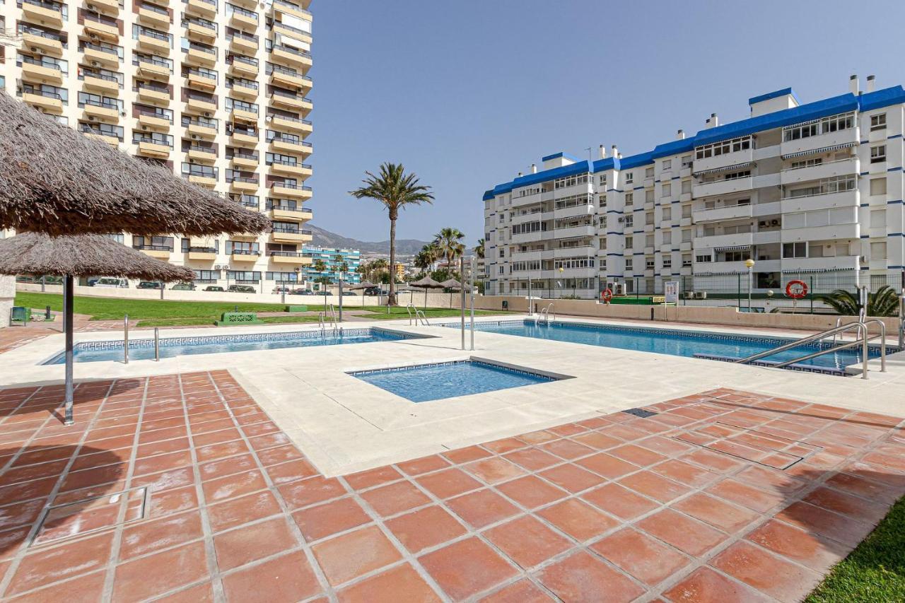 Beachfront With Spectacular Views And Swimming Pool Benalmádena Eksteriør bilde