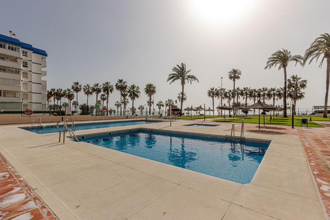 Beachfront With Spectacular Views And Swimming Pool Benalmádena Eksteriør bilde