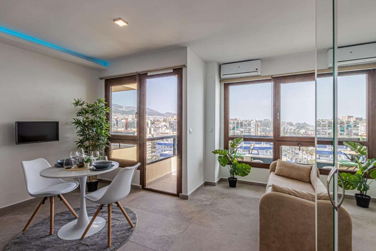 Beachfront With Spectacular Views And Swimming Pool Benalmádena Eksteriør bilde