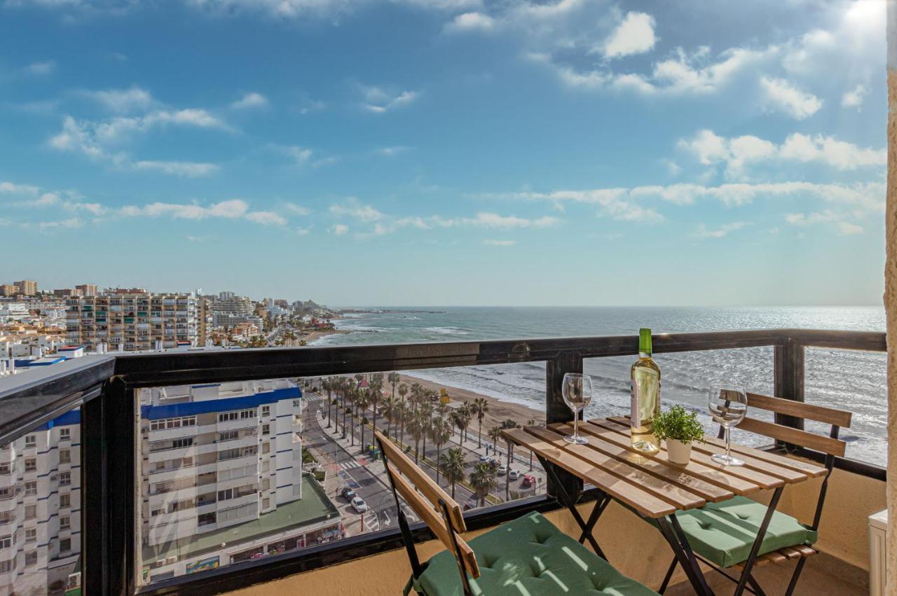 Beachfront With Spectacular Views And Swimming Pool Benalmádena Eksteriør bilde